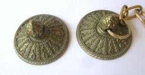 confession of a desperate yard sale addict