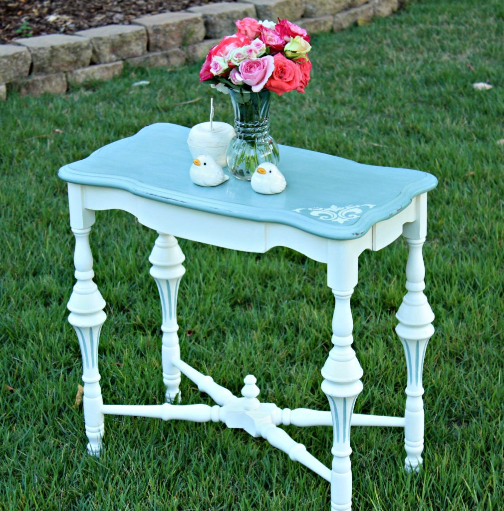 daring blue table