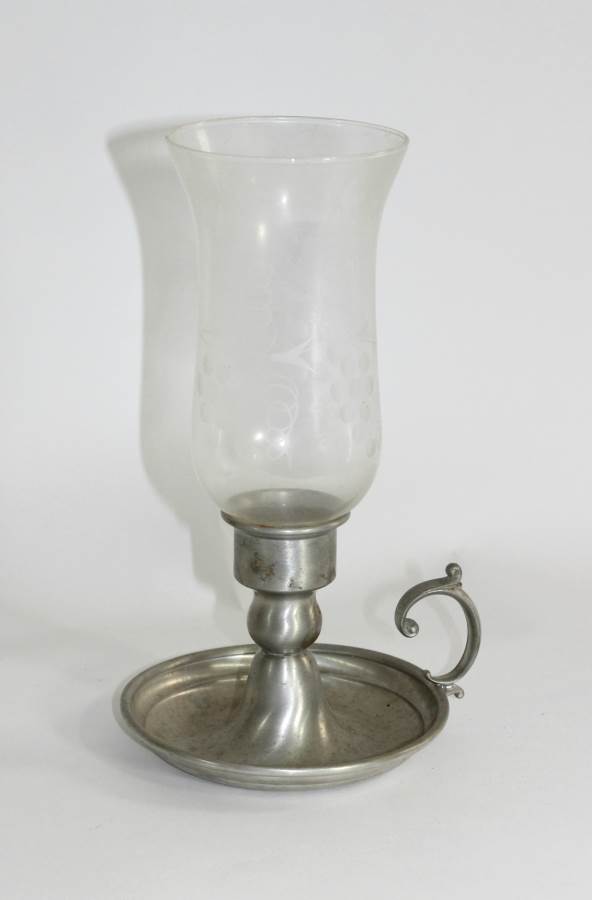 early-american-pewter-candle-holder