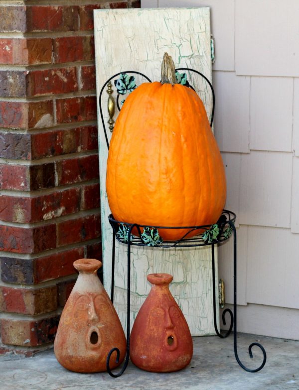 pumpkin-and-pottery-face-jugs