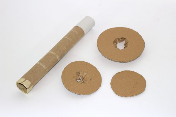 cardboard-roll-and-discs-for-christmas-tree-shape