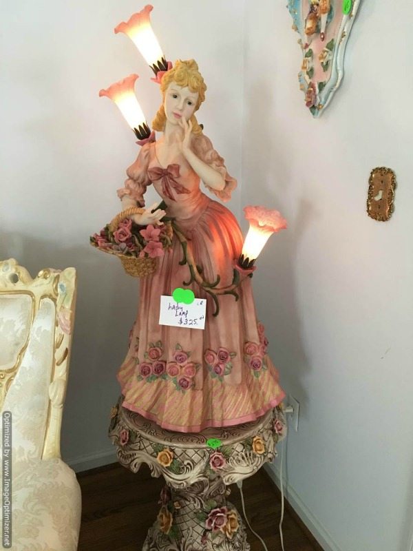 photos-from-a-gaudy-house