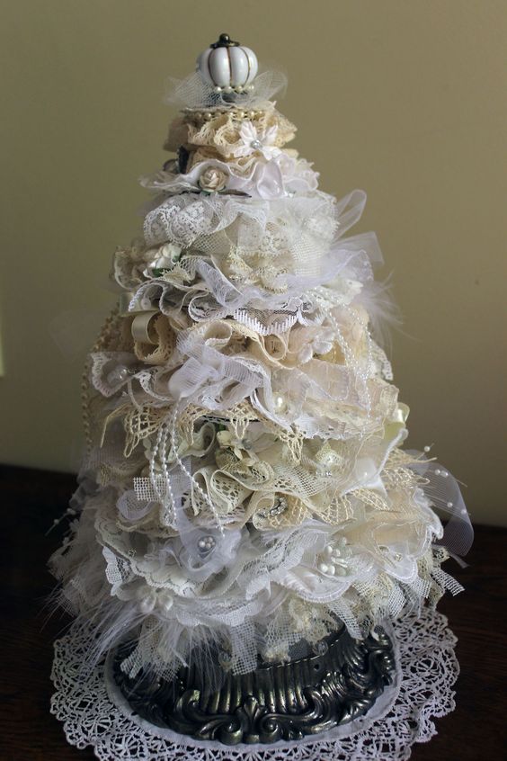 shabby-chic-lace-tree