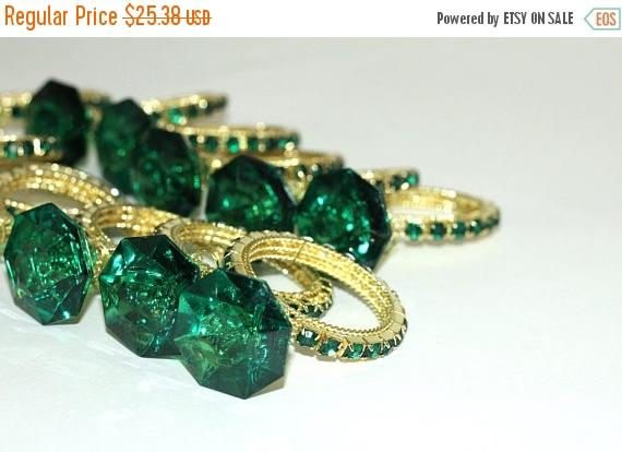 set12-faux-emerald-napkin-rings