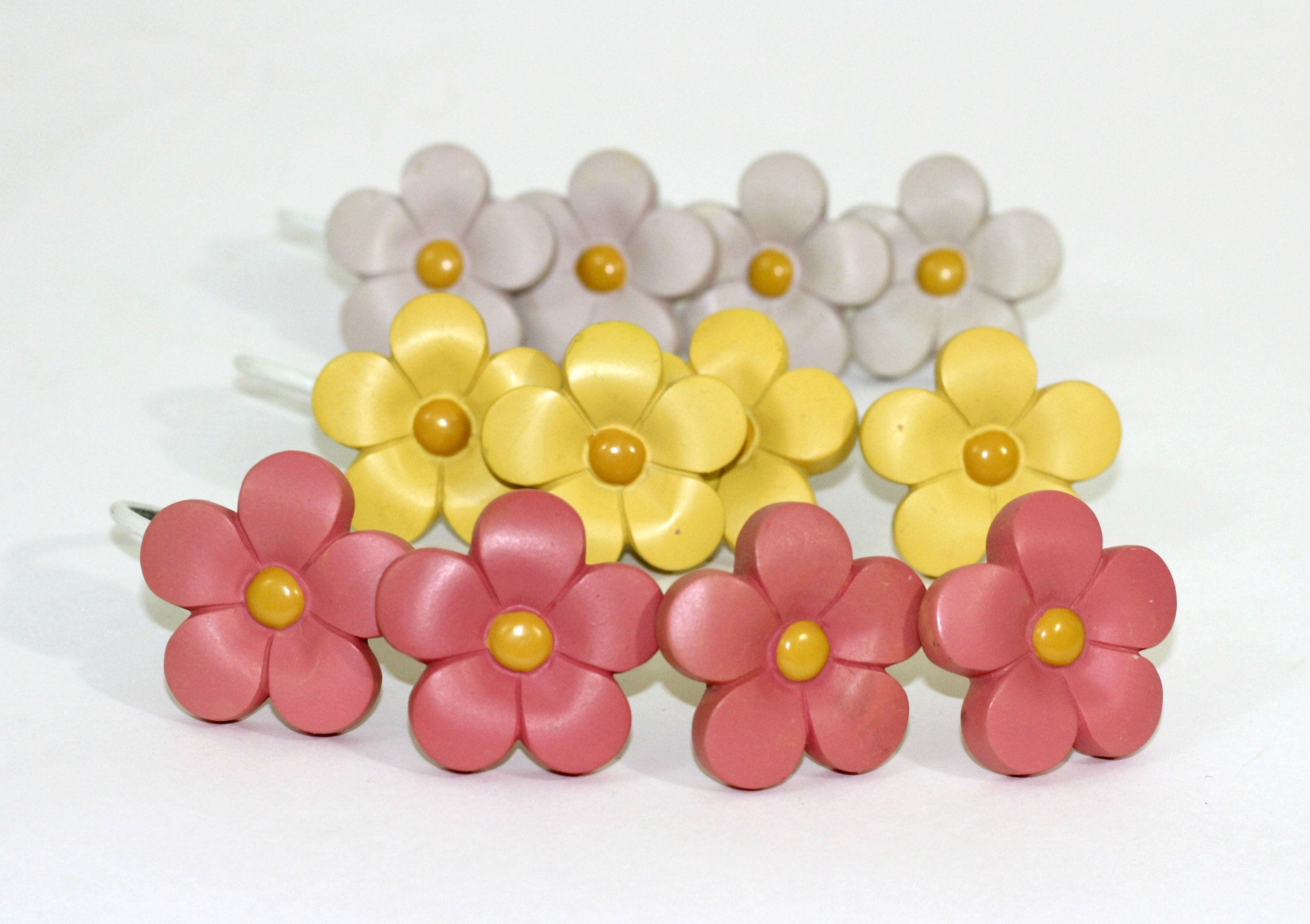 daisy-shower-curtain-rings