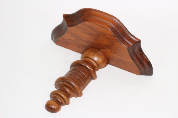 vintage-wooden-sconce